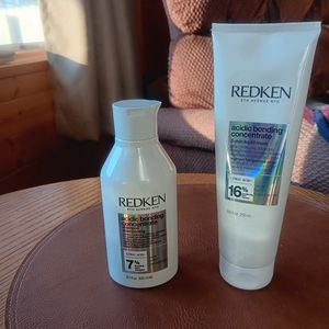 Redken acidic bonding concentrate shampoo + liquid mask